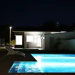 Con Piscina Vina De Millan O Grove