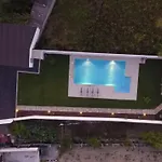 Ferienhaus Con Piscina Vina De Millan *