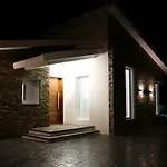 Con Piscina Vina De Millan 度假居 格罗韦