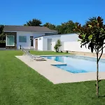 Con Piscina Vina De Millan Ferienhaus O Grove