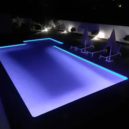 Con Piscina Vina De Millan