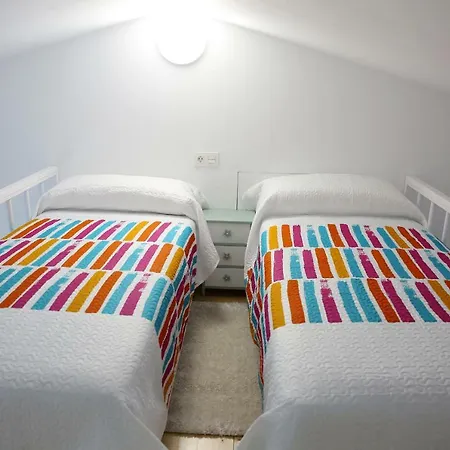 Con Piscina Vina De Millan Holiday home