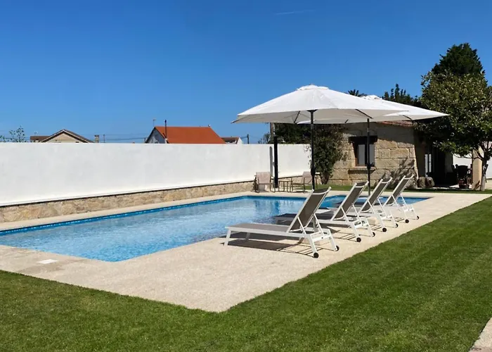 Con Piscina Vina De Millan Casa de Férias