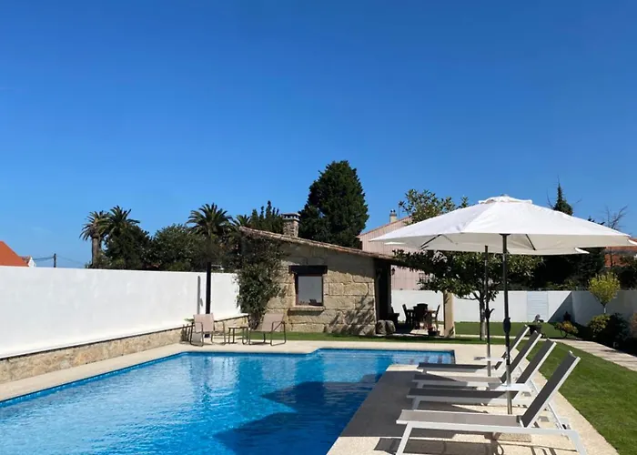 Con Piscina Vina De Millan Casa de Férias *