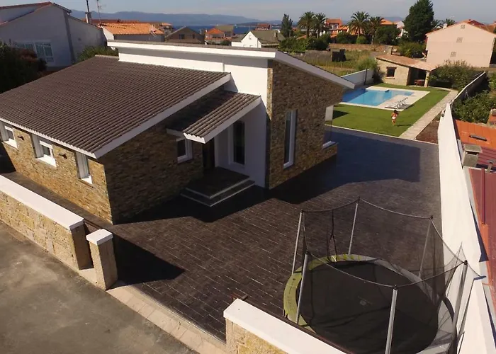 Con Piscina Vina De Millan Tatil Evi O Grove