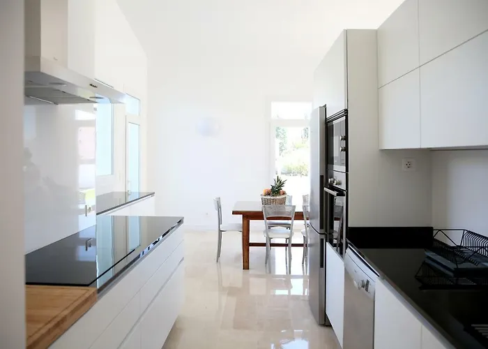 Con Piscina Vina De Millan *