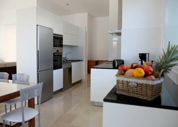 Con Piscina Vina De Millan *